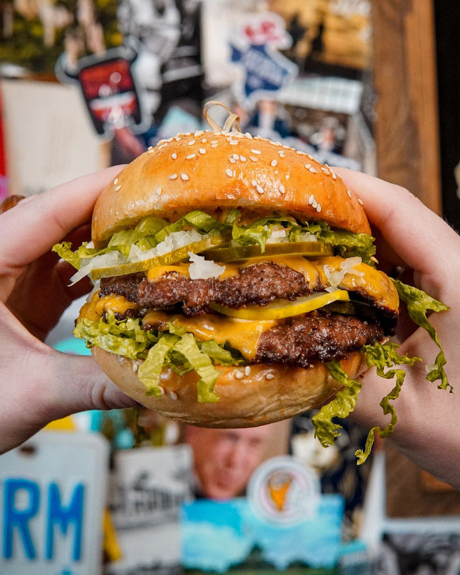 Leo's Royale (January Burger of the Month)