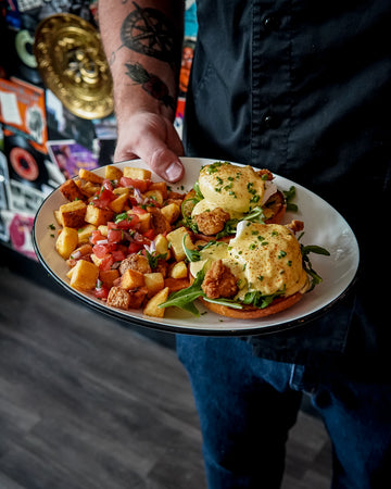 Crispy Chicken Beer Cheese Benny (Oct. Brunch Feature)